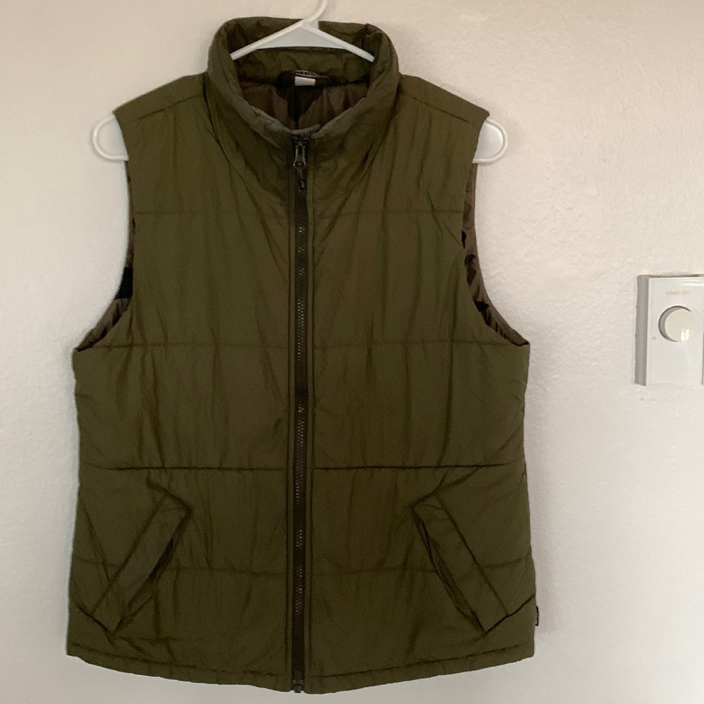 REI green Vest